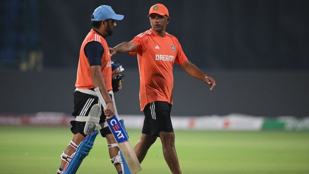 વર્લ્ડ કપ 2023, ભારત વિ. અફઘાનિસ્તાન મેચ : દિલ્હીમાં ટોસ જીતનારી ટીમ પ્રથમ બેટિંગ કરવાનું પસંદ કરશે, જાણો કેમ વર્લ્ડ કપ 2023, ભારત વિ. અફઘાનિસ્તાન મેચ : દિલ્હીમાં ટોસ જીતનારી ટીમ પ્રથમ બેટિંગ કરવાનું પસંદ કરશે, જાણો કેમ