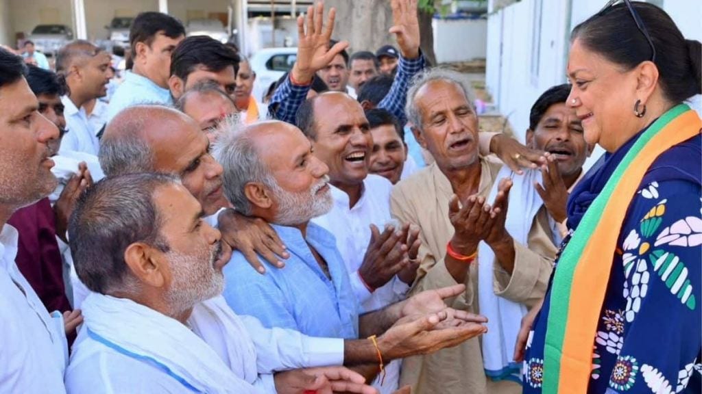 રાજસ્થાન વિધાનસભા ચૂંટણી: વસુંધરા રાજે અચાનક ‘જૂના હરીફ’ ઘરે કેમ પહોંચી ગયા? બંને વચ્ચે 40 મિનિટ સુધી મુલાકાત ચાલી હતી.