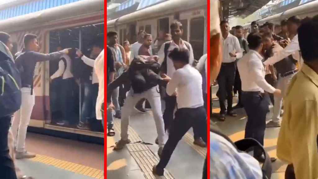 Mumbai Local Train Video : ઠીંગણા માણસે લાંબા વ્યક્તિને ઢીબી નાંખ્યો, મુંબઈ લોકલ ટ્રેનના બે મુસાફરોની લડાઈનો વીડિયો વાયરલ Mumbai Local Train Video : ઠીંગણા માણસે લાંબા વ્યક્તિને ઢીબી નાંખ્યો, મુંબઈ લોકલ ટ્રેનના બે મુસાફરોની લડાઈનો વીડિયો વાયરલ