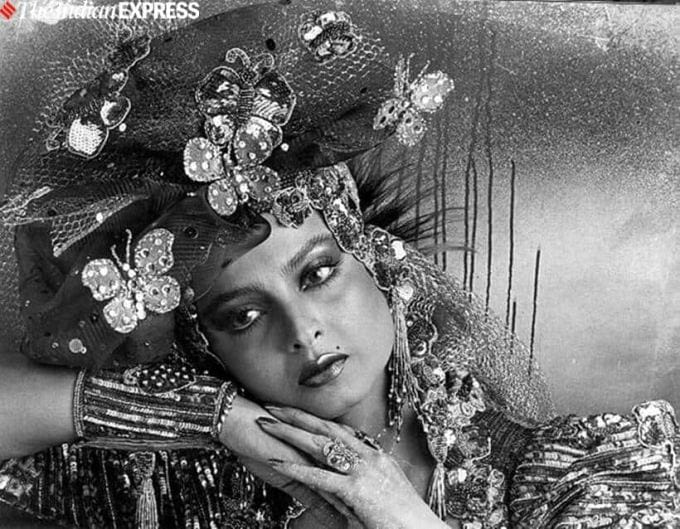 રેખા તેના દેખાવ અથવા પાત્રો સાથે પ્રયોગ કરવામાં ક્યારેય ડરતી નથી. (ફોટો: એક્સપ્રેસ આર્કાઇવ)