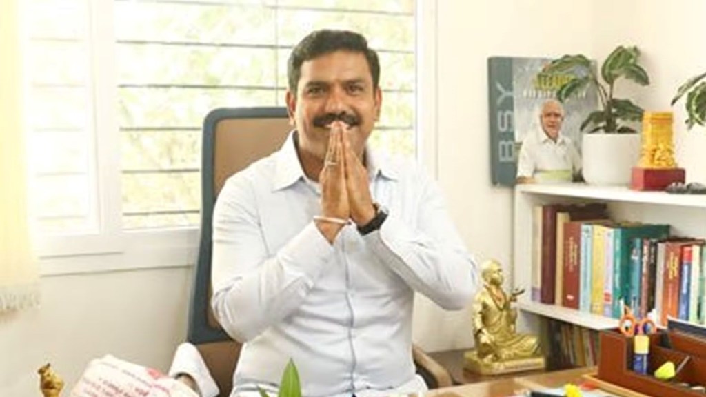 કર્ણાટકમાં ભાજપનો મોટો દાવ, યેદિયુરપ્પાના પુત્ર બી વાય વિજયેન્દ્રને પ્રદેશ પ્રમુખ બનાવ્યા