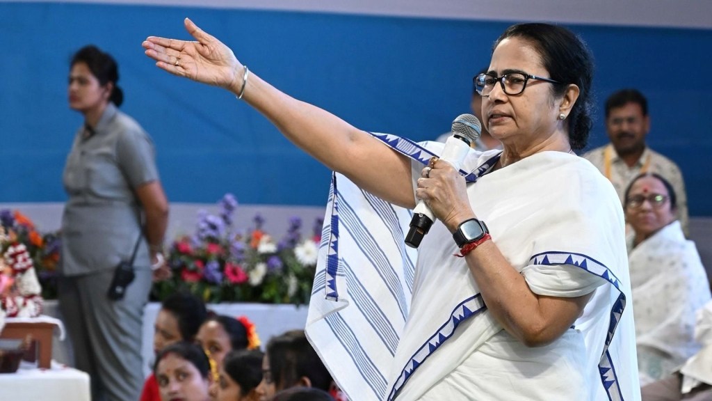 મમતા બેનર્જી ફરી ચર્ચામાં, ભારતીય ક્રિકેટ ટીમની કેસરી જર્સી પર ઉઠાવ્યા સવાલ, ભાજપ સરકાર પર કર્યા પ્રહાર મમતા બેનર્જી ફરી ચર્ચામાં, ભારતીય ક્રિકેટ ટીમની કેસરી જર્સી પર ઉઠાવ્યા સવાલ, ભાજપ સરકાર પર કર્યા પ્રહાર