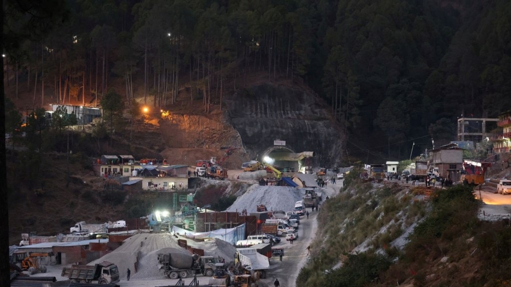 Uttarkashi Tunnel Rescue : 41 મજૂરોને બચાવવા માટે 20 વર્ટિકલ ડ્રિલિંગ, ટનલ પાસે માર્ગ અકસ્માતમાં 2 BRO અધિકારીઓ ઘાયલ