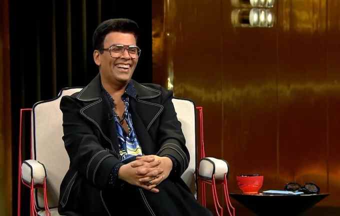 તાજેતરમાં કરણ જોહરના લોકપ્રિય ચિટ ચેટ શો 'કોફી વિથ કરણ સિઝન 8' નો નવો પ્રોમો સામે આવ્યો છે. જેમાં તેની આગામી મહેમાન બોલિવૂડ અભિનેત્રી સારા અલી ખાન અને અનન્યા પાંડે બનવા જઈ રહી છે.