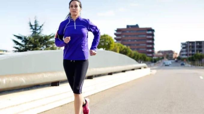 સાંધાનો દુખાવો ઓછો કરે છે. રોગપ્રતિકારક શક્તિ વધારે છે, ઉર્જા વધે છે અને તમને ખુશીનો અનુભવ કરાવે છે. (ફોટો: ફ્રીપિક) સાંધાનો દુખાવો ઓછો કરે છે. રોગપ્રતિકારક શક્તિ વધારે છે, ઉર્જા વધે છે અને તમને ખુશીનો અનુભવ કરાવે છે. (ફોટો: ફ્રીપિક)