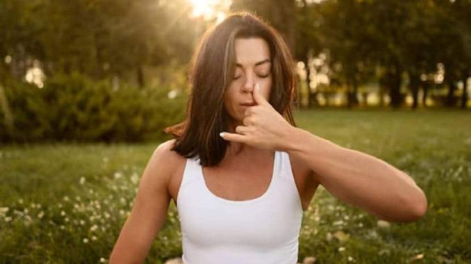 વ્યાયામ એ ફેફસામાંની ગંદકીથી છુટકારો મેળવવાનો એક શ્રેષ્ઠ ઉપાય છે. (ફોટો - ફ્રીપિક)