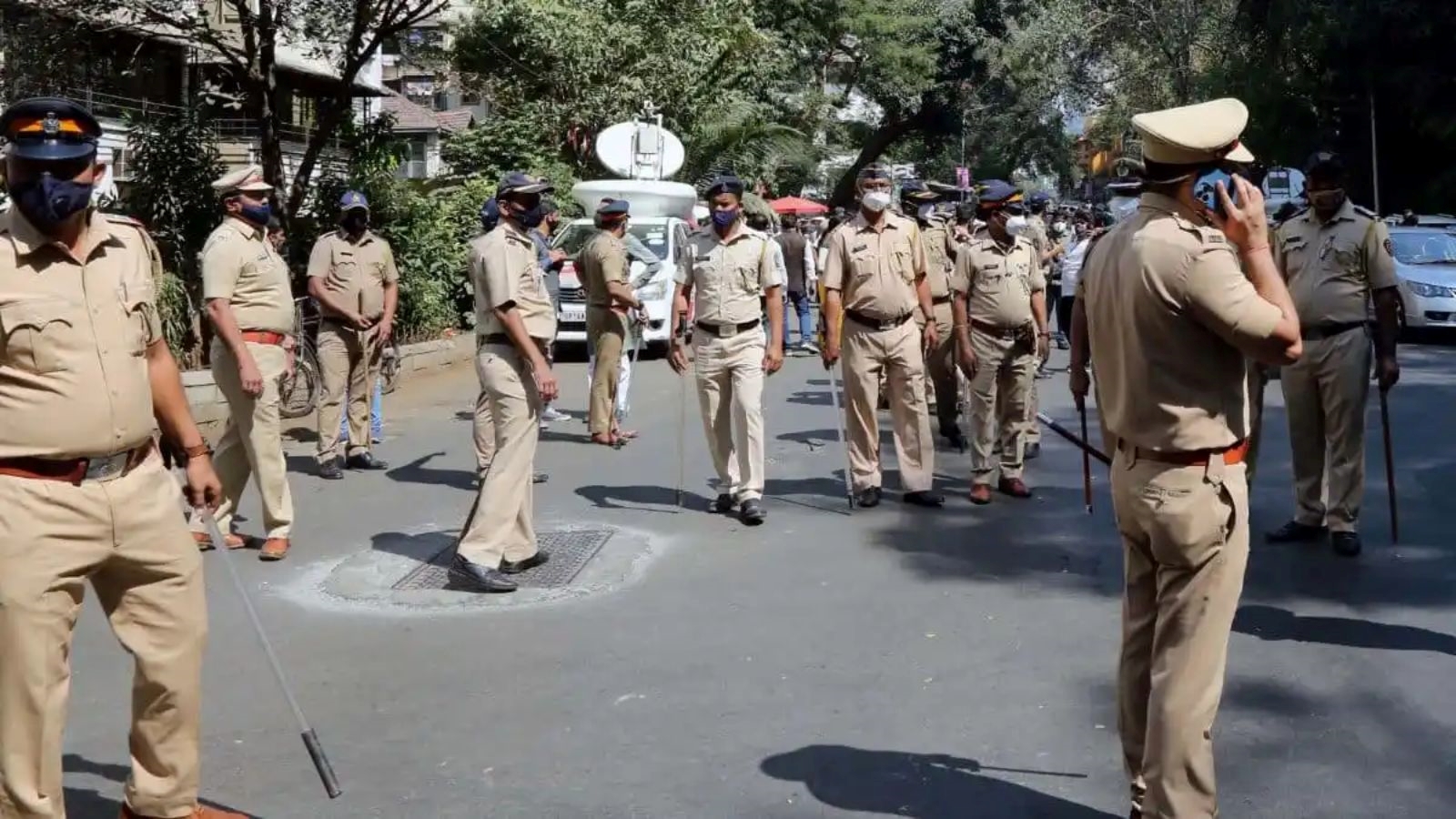 મહારાષ્ટ્ર, મજાક કરતા મૃત્યુ, એર કોમ્પ્રેસર, હવા, ગુદામાર્ગ, પેટ