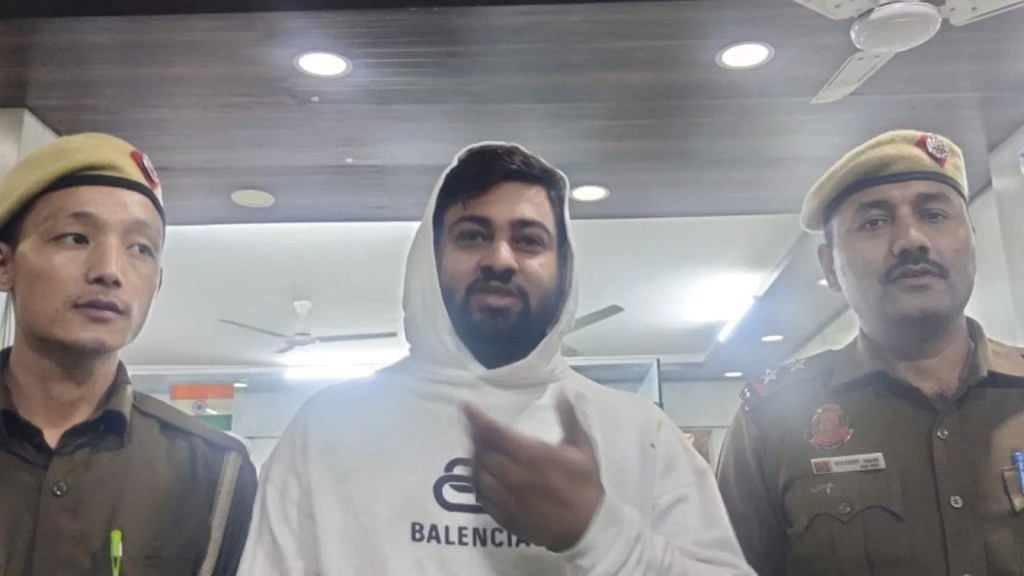 Mrinank Singh  : પૂર્વ ક્રિકેટરે IPS ઓફિસર અને IPL પ્લેયર બનીને લાખો રૂપિયાની છેતરપિંડી કરી, ઋષભ પંત પાસેથી 2 વર્ષમાં ઠગી લીધા 1.63 કરોડ Mrinank Singh  : પૂર્વ ક્રિકેટરે IPS ઓફિસર અને IPL પ્લેયર બનીને લાખો રૂપિયાની છેતરપિંડી કરી, ઋષભ પંત પાસેથી 2 વર્ષમાં ઠગી લીધા 1.63 કરોડ