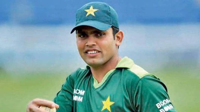 વિકેટકીપર કામરાન અકમલને રાજસ્થાન રોયલ્સે 60 લાખ રૂપિયામાં ખરીદ્યો હતો.