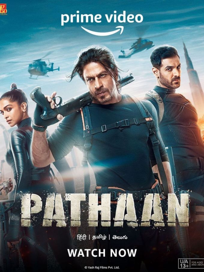 આ વર્ષ શાહરૂખ ખાનના નામે હતું. જવાન કે બાઝ પછી તેની બીજી બ્લોકબસ્ટર ફિલ્મ 'પઠાણ'એ પણ ધૂમ મચાવી હતી. પઠાણ આ યાદીમાં પાંચમા નંબરે છે.