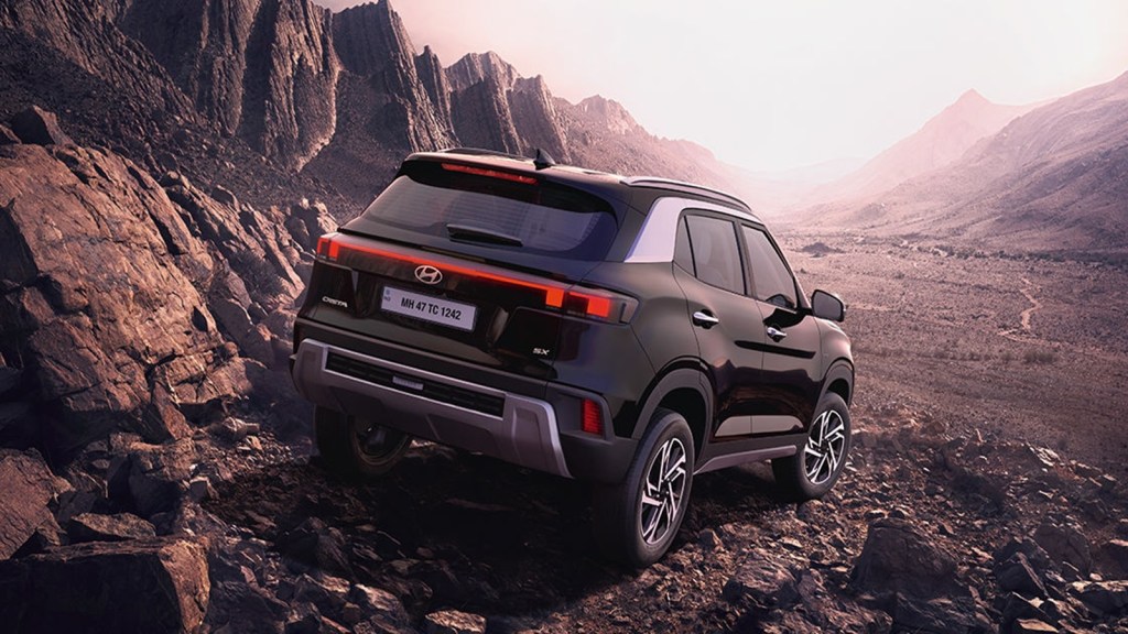 Hyundai Creta facelift | Hyundai Creta facelift price | Hyundai Creta facelift engine performance | Hyundai Creta facelift safety features | Hyundai Creta facelift voice command | Hyundai Creta facelift all details