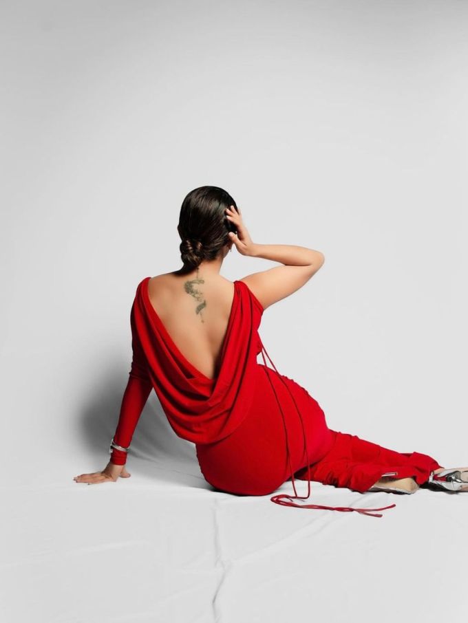 અવનીત કૌર એક ઇન્ડિયન એક્ટ્રેસ છે જે હિન્દી ટેલિવિઝન અને ફિલ્મોમાં કામ કરે છે.