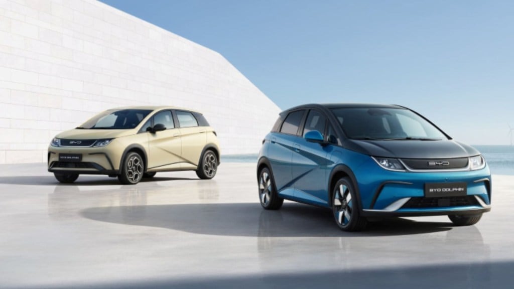 BYD Dolphin EV : બીવાયડી ભારતમાં બે નવી ઇલેક્ટ્રિક કાર ભારતમાં લોન્ચ કરશે, જાણો ચાઇનીઝ EVની સંભવિત ખાસિયતો