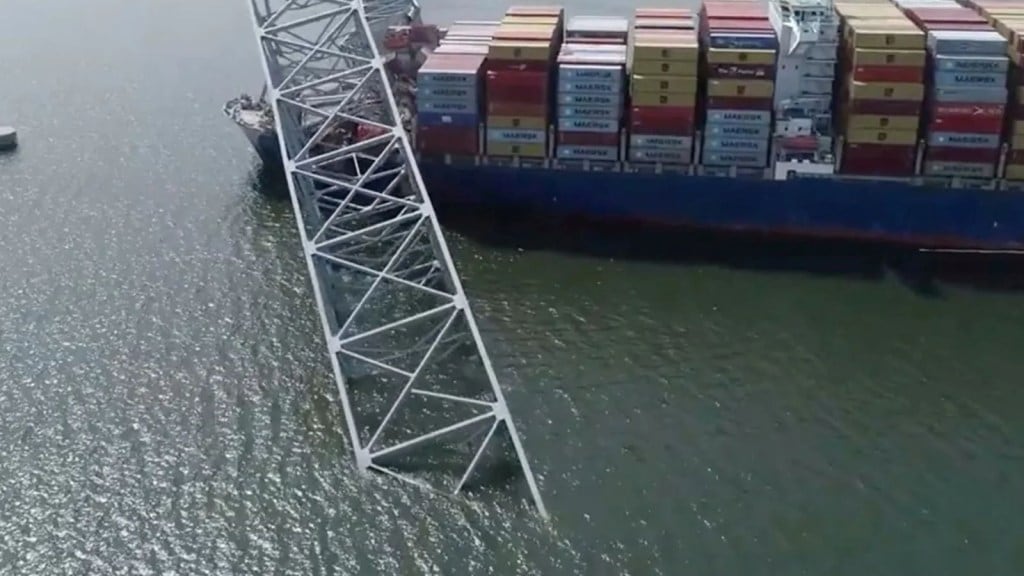 બાલ્ટીમોર બ્રિજ દુર્ઘટના : ભારતીય ક્રૂ મેમ્બર્સની થઇ રહી છે પ્રશંસા, અમેરિકી ગર્વનરે ગણાવ્યા હીરો