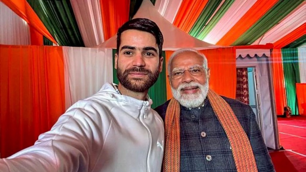 પીએમ મોદી સાથે સેલ્ફી લેનાર કાશ્મીરનો નાઝીમ કોણ છે? પ્રધાનમંત્રીએ ગણાવ્યો પોતાનો મિત્ર
