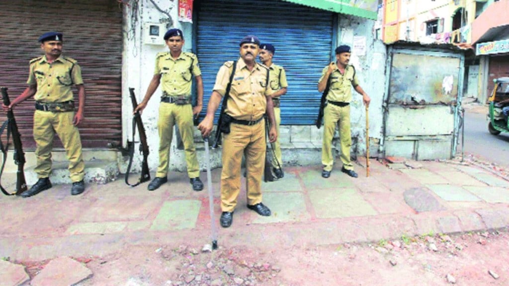 Vadodara clash | વડોદરા અથડામણ : સાતની ઓળખ, ચારની ધરપકડ, 25 સામે ગુનો નોંધાયો