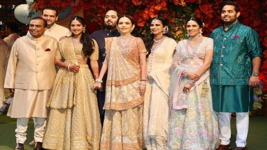 મુકેશ અંબાણી કે નીતા અંબાણી નહીં આ વ્યક્તિ છે રિલાયન્સ ઈન્ડસ્ટ્રીઝના સૌથી મોટા શેરધારક મુકેશ અંબાણી કે નીતા અંબાણી નહીં આ વ્યક્તિ છે રિલાયન્સ ઈન્ડસ્ટ્રીઝના સૌથી મોટા શેરધારક