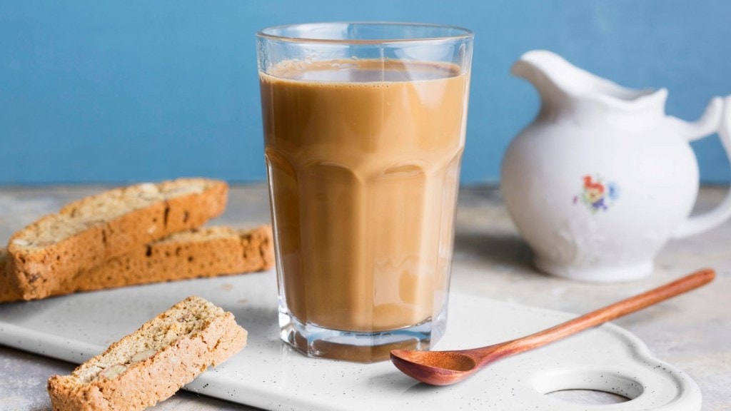 International Tea Day : શું તમને ખબર છે ચા બનાવવાની સાચી રીત? ચા માં દૂધ ક્યારે નાખવું? આ ભૂલોથી બચો