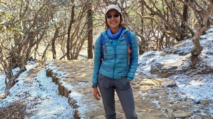 નૌકાદળે જણાવ્યું હતું કે, કામ્યાએ તમામ સાત ખંડો પરના સૌથી ઊંચા શિખર પર ચઢવાના તેના મિશનમાં છ માઈલસ્ટોન પૂરા કર્યા છે અને '7 સમિટ ચેલેન્જ' પૂર્ણ કરવા માટે આ ડિસેમ્બરમાં એન્ટાર્કટિકામાં માઉન્ટ વિન્સન મેસિફ પર ચઢવાનું લક્ષ્ય રાખ્યું છે. (ફોટો ઈન્સ્ટાગ્રામ - kaamya.sahas)