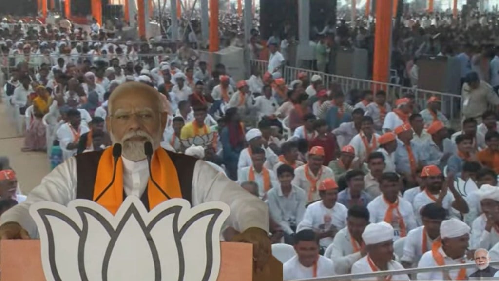 પીએમ નરેન્દ્ર મોદી ગુજરાત પ્રવાસ : હિંમતનગરમાં કહ્યું – આજનું ભારત આતંકના આકાને ઘરમાં ઘુસીને મારે છે