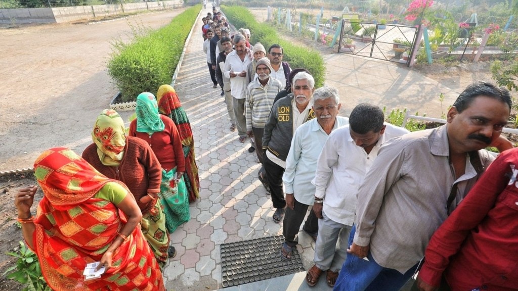 Summer Health Tips : અસહ્ય ગરમીમાં વોટ આપવા જાઓ એ દરમિયાન આટલી કાળજી લેવી જરૂરી Summer Health Tips : અસહ્ય ગરમીમાં વોટ આપવા જાઓ એ દરમિયાન આટલી કાળજી લેવી જરૂરી