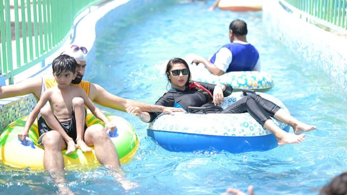 Water Park: અમદાવાદ નજીક આવેલા 7 વોટર પાર્ક, એન્ટ્રી ફી સહિત તમામ વિગત ...