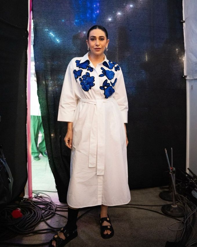 પર્સનલ લાઈફની વાત કરીયે તો, કરિશ્મા અજય દેવગણ સાથે 1992 થી 1995માં રિલેશનશિપમાં હતી. તેણે 2002માં અભિષેક બચ્ચન સાથે સગાઈ કરી હતી , પરંતુ થોડા મહિના પછી સગાઈ તૂટી થઈ ગઈ હતી. આનાથી તેમના થોડા વર્ષોના સંબંધોનો અંત આવ્યો અને બ્રેકઅપ માટે કોઈ કારણ આપવામાં આવ્યું ન હતું. 