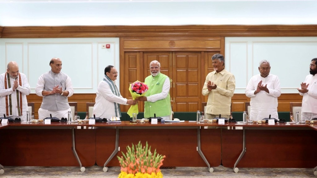 23 વર્ષમાં પહેલીવાર, ગઠબંધન સરકાર ચલાવવી મોદી-શાહની કાર્યશૈલીથી વિપરીત 23 વર્ષમાં પહેલીવાર, ગઠબંધન સરકાર ચલાવવી મોદી-શાહની કાર્યશૈલીથી વિપરીત