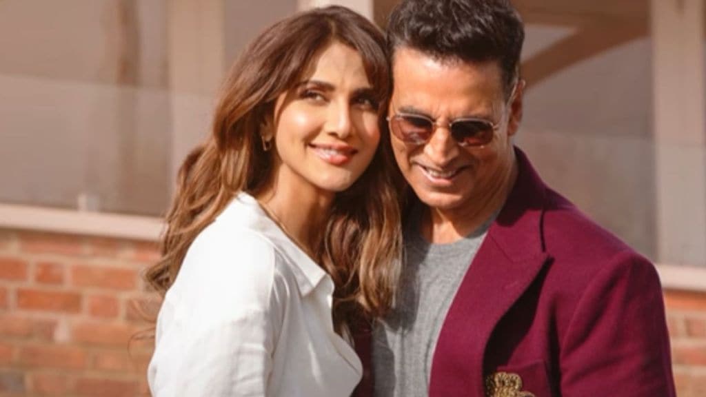 Duur Na Karin Song : અક્ષય કુમાર અને વાણી કપૂરનો રોમેન્ટિક ટ્રેક ‘દૂરના કરી’ રિલીઝ, ચાહકોએ કર્યો કમેન્ટ્સનો વરસાદ Duur Na Karin Song : અક્ષય કુમાર અને વાણી કપૂરનો રોમેન્ટિક ટ્રેક ‘દૂરના કરી’ રિલીઝ, ચાહકોએ કર્યો કમેન્ટ્સનો વરસાદ