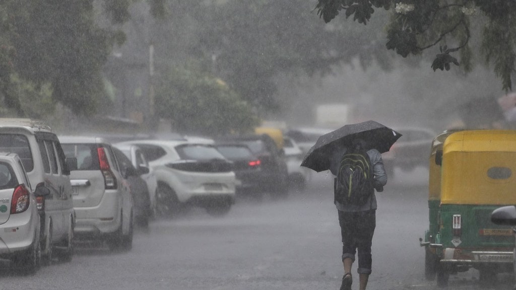 રાજ્યના આ જિલ્લાઓમાં ખેલૈયાઓના રંગમાં પડ્યો ભંગ, મેઘરાજાએ આઠમા નોરતે બોલાવી ધડબડાટી રાજ્યના આ જિલ્લાઓમાં ખેલૈયાઓના રંગમાં પડ્યો ભંગ, મેઘરાજાએ આઠમા નોરતે બોલાવી ધડબડાટી