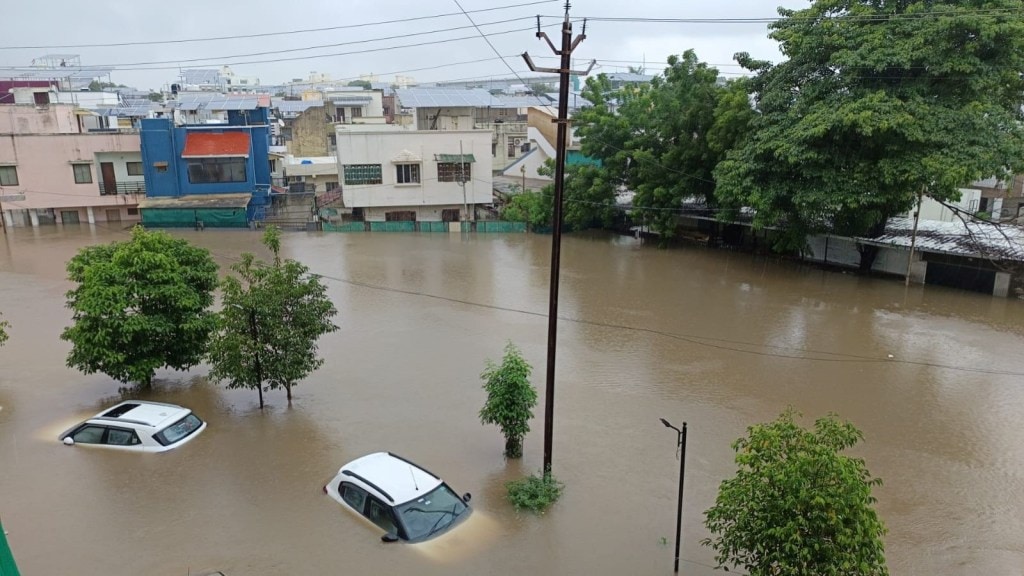 Gujarat Rain: સૌરાષ્ટ્રમાં મુશળધાર વરસાદ, ખંભાળિયા અને કલ્યાણપુરમાં 8-8 ઇંચ વરસાદ