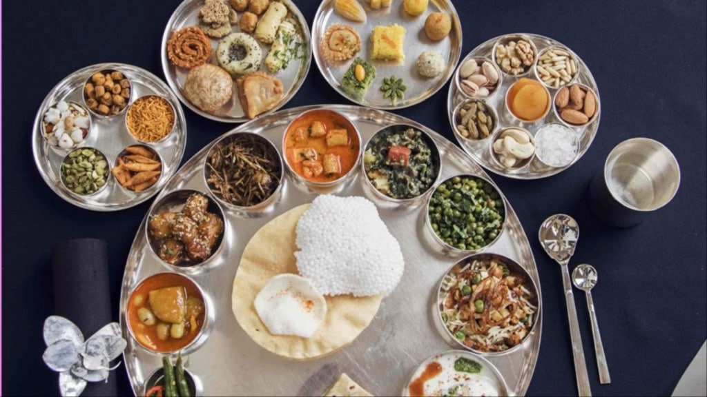 Janmashtami 2024: 56 ભોગ શું હોય છે? જન્માષ્ટમી પર ચડાવવામાં આવતા આ પ્રસાદ વિશે જાણો બધી જ માહિતી Janmashtami 2024: 56 ભોગ શું હોય છે? જન્માષ્ટમી પર ચડાવવામાં આવતા આ પ્રસાદ વિશે જાણો બધી જ માહિતી