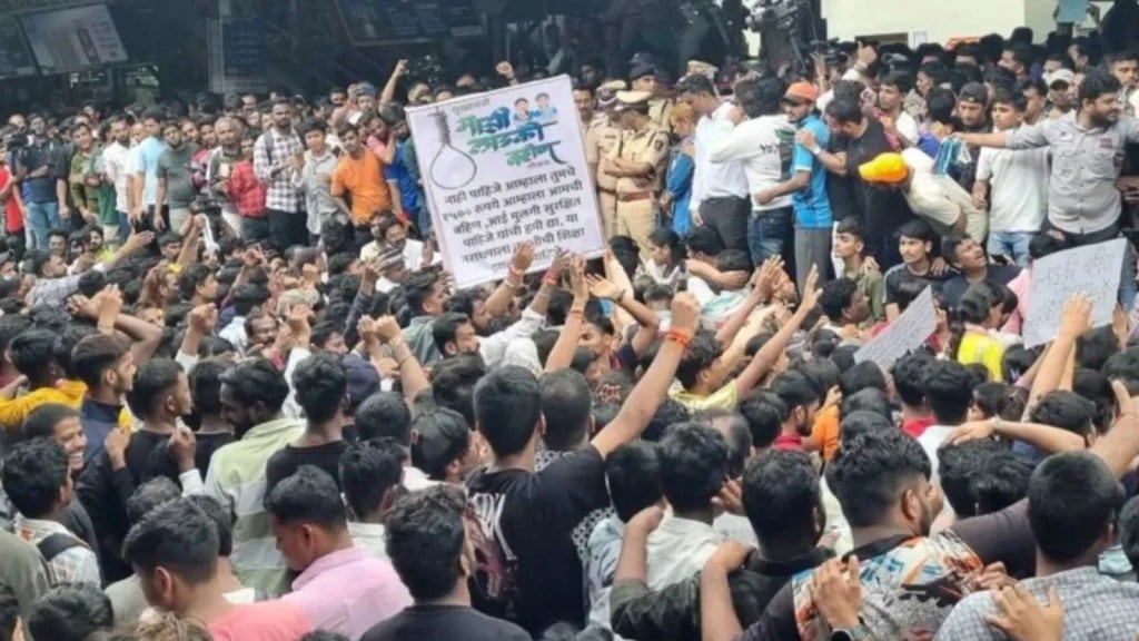 મહારાષ્ટ્ર : બદલાપુરમાં શું થયું, 10 પોઈન્ટમાં જાણો? ઇન્ટરનેટ બંધ, લેટેસ્ટ અપડેટ