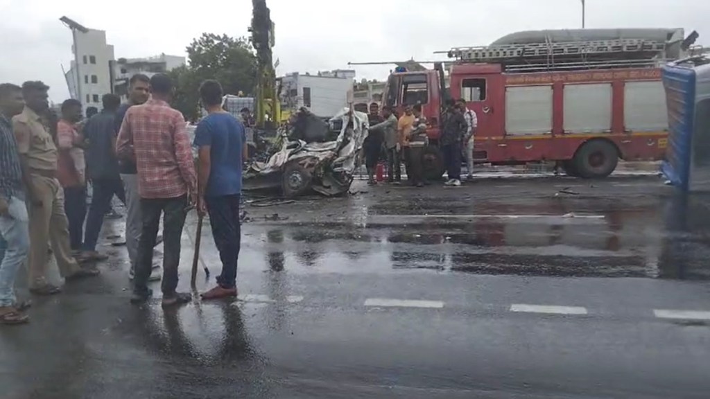 Vadodara accident, vaghodia accident, truck accident