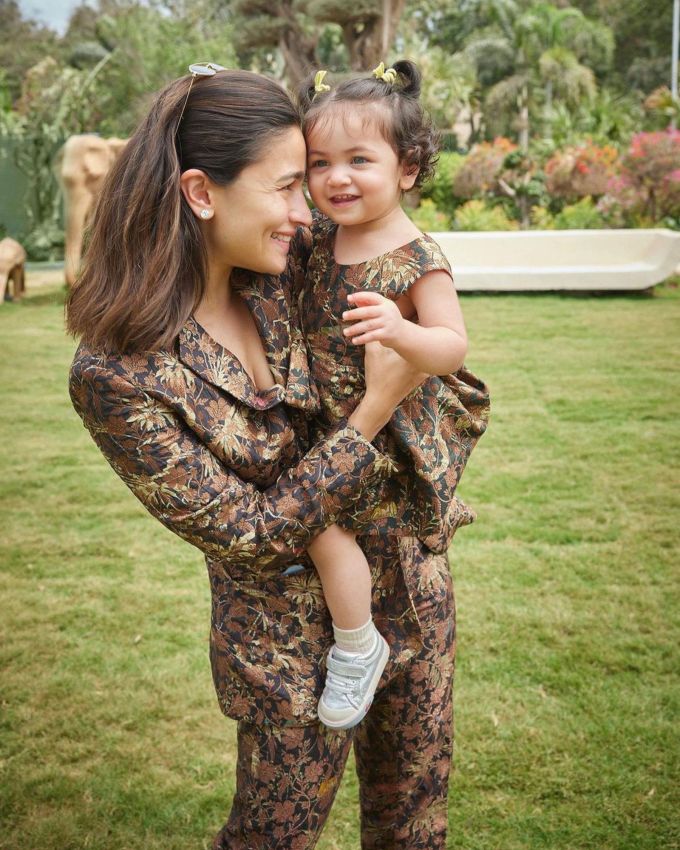 તેના મિત્રો ઘણીવાર તેને ડાયેટિંગ બંધ કરવા અને જીવનનો આનંદ માણવા માટે પ્રોત્સાહિત કરતા હતા પરંતુ આલિયાએ ઇન્ડસ્ટ્રીના અનુરૂપ થવા વેઇટ લોસ કર્યું હતું. જો કે, ગર્ભવતી બનવું એ આલિયાના જીવનમાં એક વળાંક આવ્યો હતો. આ સમયે એકટ્રેસે તેના શરીર આદર અને પ્રશંસા વિકસાવી અને  ક્ષમતાઓ અને શક્તિઓને સમજી હતી. તે કહે છે કે 'મને મારા શરીર માટે ખૂબ જ આદર હતો. અને મને અહેસાસ કરાવ્યો કે હું આ પ્રોફેશનમાં હોવા છતાં, હું મારી જાત પર ક્યારેય વધારે પાતળા થવાનું પ્રેશર ન નાખી શકું.'