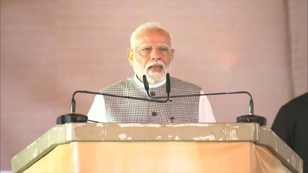 જમશેદપુર રેલીમાં પીએમ મોદીએ કહ્યું – બાંગ્લાદેશી અને રોહિંગ્યા ઘુસણખોરી સાથે ઉભા છે JMM ના લોકો જમશેદપુર રેલીમાં પીએમ મોદીએ કહ્યું – બાંગ્લાદેશી અને રોહિંગ્યા ઘુસણખોરી સાથે ઉભા છે JMM ના લોકો