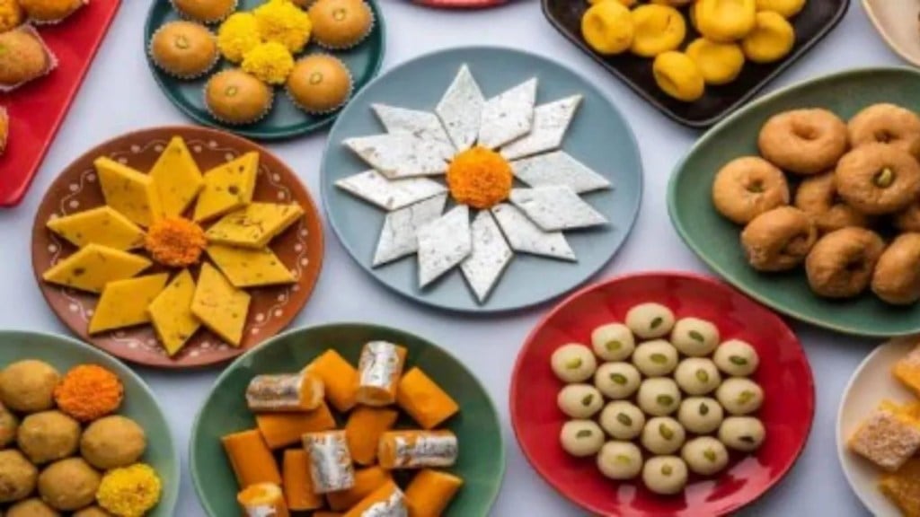 Diwali 2024 : દિવાળી પર ખાંડ વગર ઘરે બનાવો મીઠાઈ, આ વસ્તુઓનો કરો ઉપયોગ