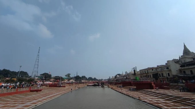 પીએમ મોદીએ કહ્યું કે 500 વર્ષમાં પહેલીવાર ભગવાન રામ અયોધ્યામાં દિવાળીનો તહેવાર ઉજવશે. તેમણે વીડિયો કોન્ફરન્સ દ્વારા કહ્યું, 'બે દિવસ પછી અમે પણ દિવાળી ઉજવીશું અને આ વર્ષની દિવાળી ખૂબ જ ખાસ છે. (photo - Aditya Malhotra)