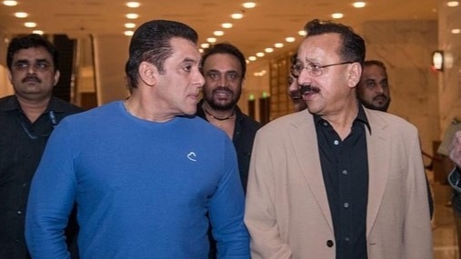Baba Siddique Murder: બાબા સિદ્દીકી મર્ડરમાં લોરેન્સ બિશ્નોઇ ગેંગનો હાથ, શું સલમાન ખાન સાથેનો સંબંધ બન્યો જીવલેણ!