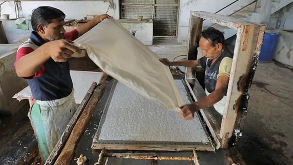 બીજા ક્વાર્ટરમાં ભારતનો જીડીપી ગ્રોથ ઘટીને 5.4 ટકા નોંધાયો, અપેક્ષાથી ઘણો નીચે રહ્યો બીજા ક્વાર્ટરમાં ભારતનો જીડીપી ગ્રોથ ઘટીને 5.4 ટકા નોંધાયો, અપેક્ષાથી ઘણો નીચે રહ્યો