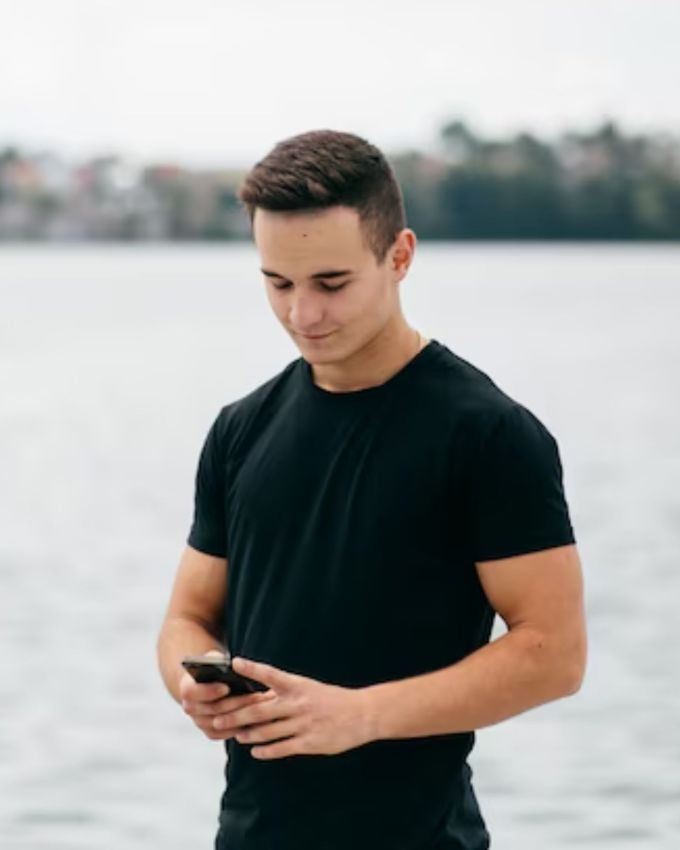 <strong>મેન્સ ડે થીમ</strong> : આંતરરાષ્ટ્રીય પુરૂષ દિવસની થીમ હંમેશા બદલાતી રહે છે, તેથી આ વખતે થીમ છે “મેન્સ હેલ્થ ચેમ્પિયન”. એટલે કે આ થીમ પુરુષો અને છોકરાઓના સ્વાસ્થ્ય સાથે સંબંધિત છે. આ મેન્સ ડે 2024 માં ઉજવવામાં આવી રહ્યો છે કારણ કે પુરુષોમાં હાર્ટ એટેક અને સ્વાસ્થ્ય સંબંધિત સમસ્યાઓ વધુ સામાન્ય છે.