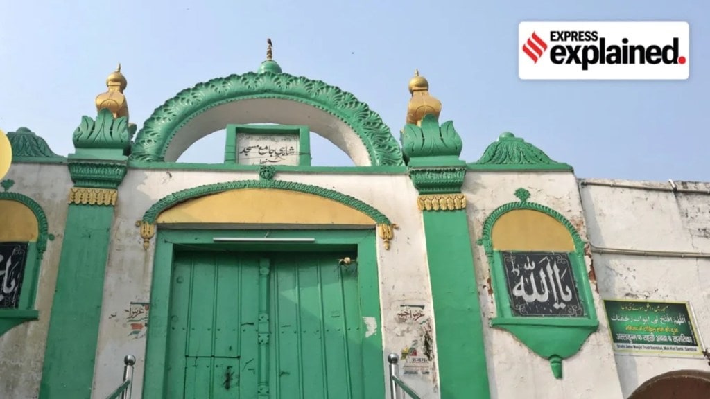 ક્યારે શરુ થયો સંભલ જામા મસ્જિદ વિવાદ? એક વર્ષ પહેલા કૈલા દેવી મંદિરના મહંતે હરિશંકર જૈને શું કહ્યું હતું? ક્યારે શરુ થયો સંભલ જામા મસ્જિદ વિવાદ? એક વર્ષ પહેલા કૈલા દેવી મંદિરના મહંતે હરિશંકર જૈને શું કહ્યું હતું?