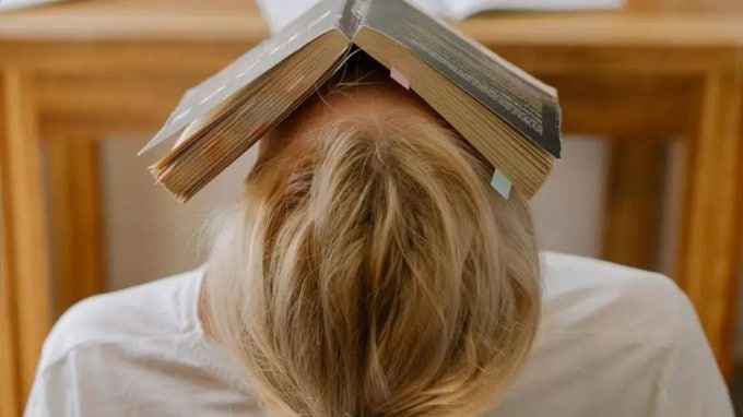 આ વર્ષ એટલે કે 2024 પૂરું થવામાં બહુ સમય બાકી નથી. આ 10 અંગ્રેજી શબ્દો સહિત આ વર્ષે ઘણી વસ્તુઓ ટ્રેન્ડમાં રહી હતી. ચાલો જાણીએ કે આ વર્ષે કયા 10 અંગ્રેજી શબ્દો ટ્રેન્ડમાં હતા. (Photos: Pexels)