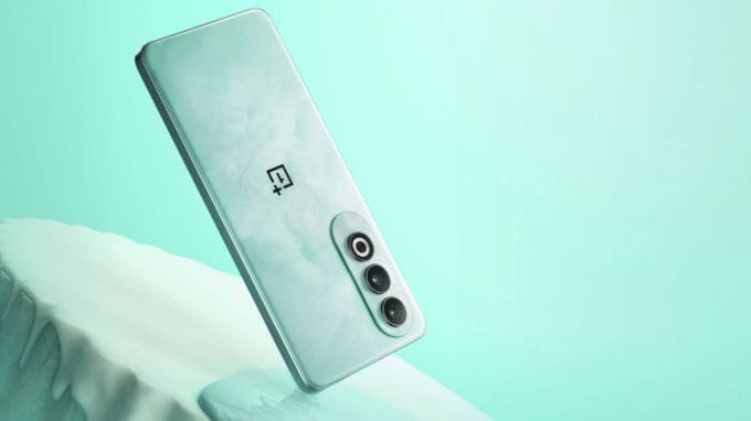 <strong>OnePlus Nord CE4 : વનપ્લસ નોર્ડ સીઇ4</strong><br>વનપ્લસ નોર્ડ સીઇ4 સ્માર્ટફોન એપ્રિલમાં લોન્ચ થયો હતો. OnePlus Nord CE4 સ્માર્ટફોનમાં Qualcomm Snapdragon 7 Gen 3, 5500mAh બેટરી અને 6.78 ઇંચની Full HD+ AMOLED ડિસ્પ્લે આવે છે. આ હેન્ડસેન્ટમાં 100W SUPERVOOC ચાર્જિંગ સપોર્ટ આવે છે. આ વનપ્લસ સ્માર્ટફોનમાં 8GB RAM સાથે 256 GB સ્ટોરેજ આવે છે. વનપ્લસ નોર્ડ સીઇ4 સ્માર્ટફોન 24999 રૂપિયાની કિંમતે લોન્ચ કરવામાં આવ્યો હતો. (Photo: OnePlus)