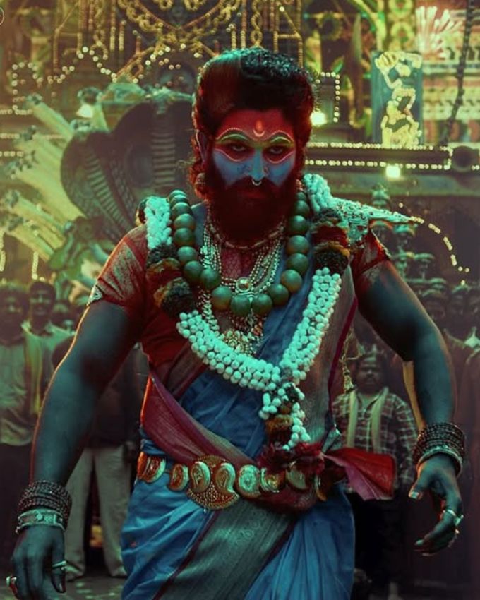 પુષ્પા 2 તેની રિલીઝના દિવસથી બોક્સ ઓફિસ પર રાજ કરી રહ્યું છે જે ભારતીય સિનેમામાં માઈલસ્ટોન સફળતા દર્શાવે છે. વિકેન્ડ પર સારી કમાણી કર્યા પછી ફિલ્મે સોમવારે બોક્સ ઓફિસ કલેકશનમાં ફેરફાર જોવા મળ્યો છે.