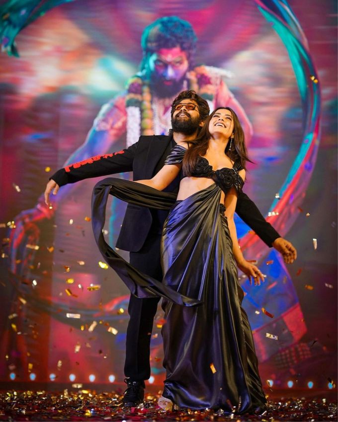 સુકુમાર દ્વારા દિગ્દર્શિત અને મૈત્રી મૂવી મેકર્સ અને મુત્તમસેટ્ટી મીડિયા દ્વારા નિર્મિત આ ફિલ્મમાં અલ્લુ અર્જુન, રશ્મિકા મંદના અને ફહદ ફાસીલ પુષ્પા રાજ, શ્રીવલ્લી અને ભંવર સિંહ શેખાવત તરીકે તેમની ભૂમિકાઓનું પુનરાવર્તન કરે છે. ફિલ્મના મુખ્ય અભિનેતા અલ્લુ અર્જુનને ફર્સ્ટ પાર્ટમાં તેના અભિનય માટે રાષ્ટ્રીય ફિલ્મ પુરસ્કાર એનાયત કરવામાં આવ્યો હતો. 