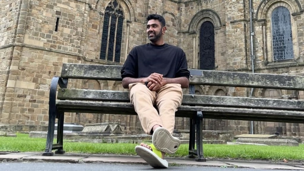 આર અશ્વિન : ક્રિકેટે બદલ્યું જીવન, જાણો નેટવર્થ, કાર કલેક્શન અને કારકિર્દી રેકોર્ડ