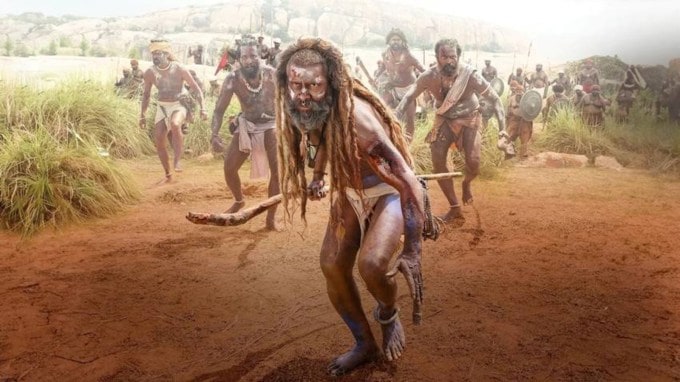 <strong>Thangalaan</strong><br>તમિલ એક્શન ફિલ્મ થંગાલાન આ લિસ્ટમાં 5માં સ્થાન પર છે. આ ફિલ્મ સાઉથ સિનેમાના સુપરસ્ટાર એક્ટર્સમાંથી એખ વિક્રમ છે. તેમની સાથે પાર્વતી થિરૂવોથુ અને માલવિકા મોહનનન પણ મહત્ત્વની ભૂમિકામાં છે. (Photo: Netflix)