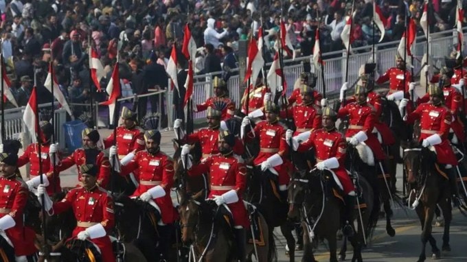 આ વર્ષે ત્રણેય સેનાઓની સંયુક્ત ઝાંખી જોવા મળશે. આમાં સશસ્ત્ર દળોમાં એકતા અને સંકલનની થીમ પર ભાર મૂકવામાં આવશે. (Indian Express Photo Tashi Tobgyal)