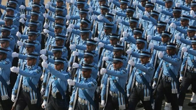 તમને જણાવી દઈએ કે પરેડ વિજય ચોકથી શરૂ થશે અને કર્તવ્ય પથ થઈને લાલ કિલ્લા સુધી જશે. (Indian Express Photo Tashi Tobgyal)